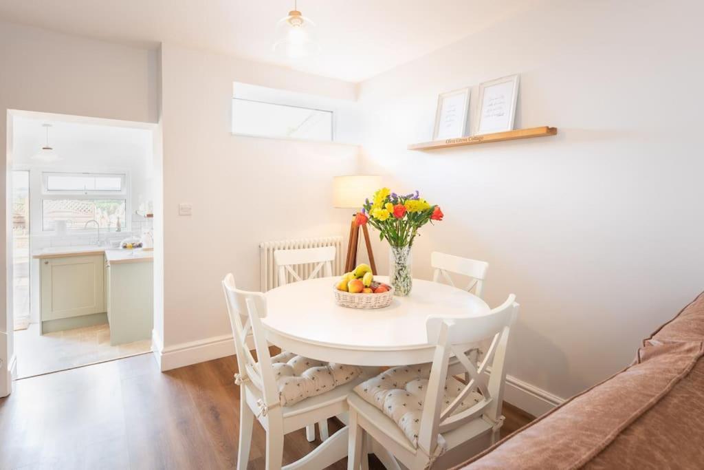 *Brand New* Olive Grove Cottage Torquay Εξωτερικό φωτογραφία